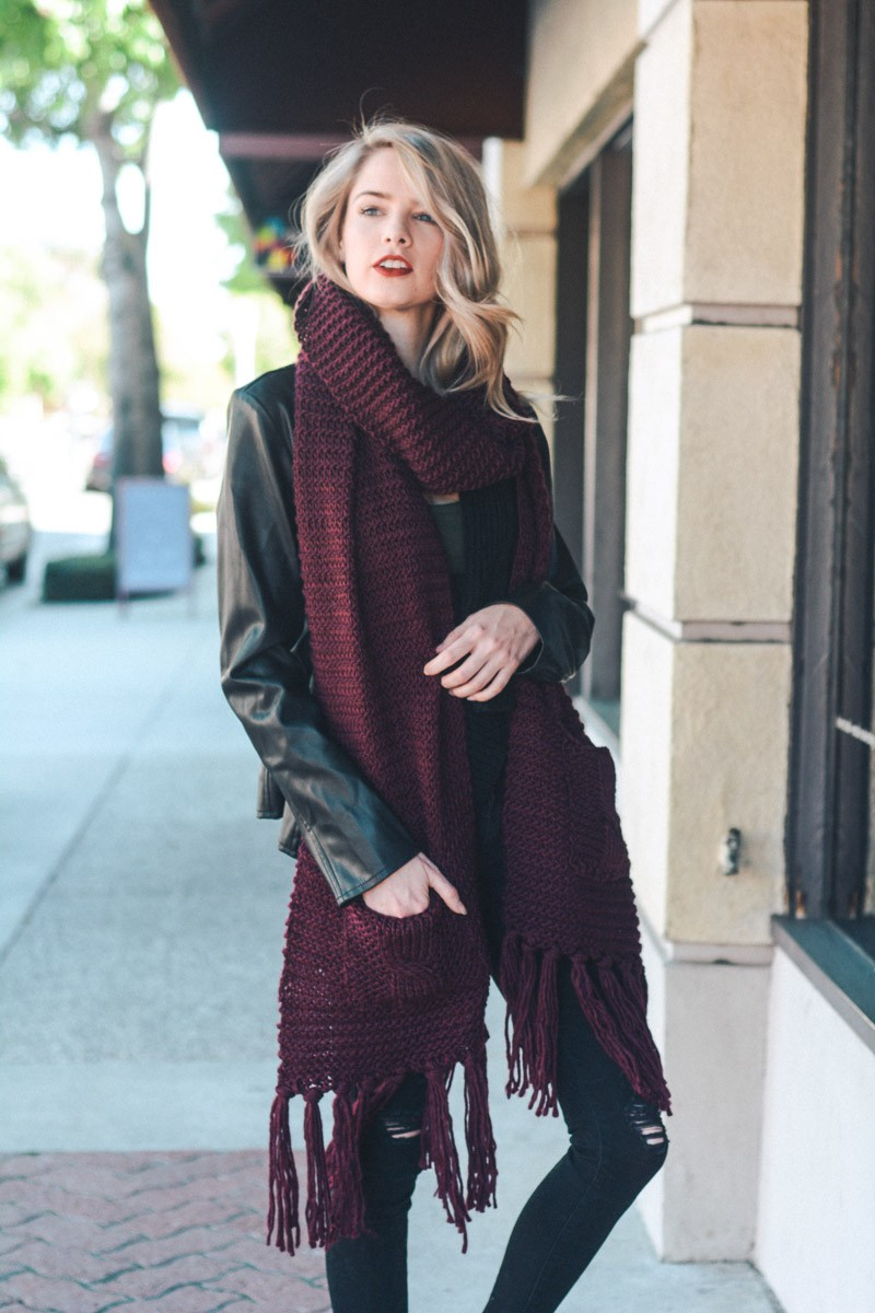 Scarf - Knitted Fringed Pockets - Burgandy-hotRAGS.com