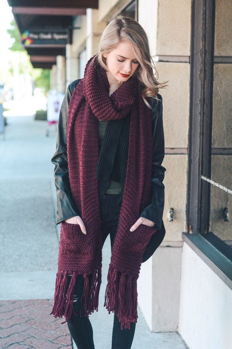 Scarf - Knitted Fringed Pockets - Burgandy-hotRAGS.com